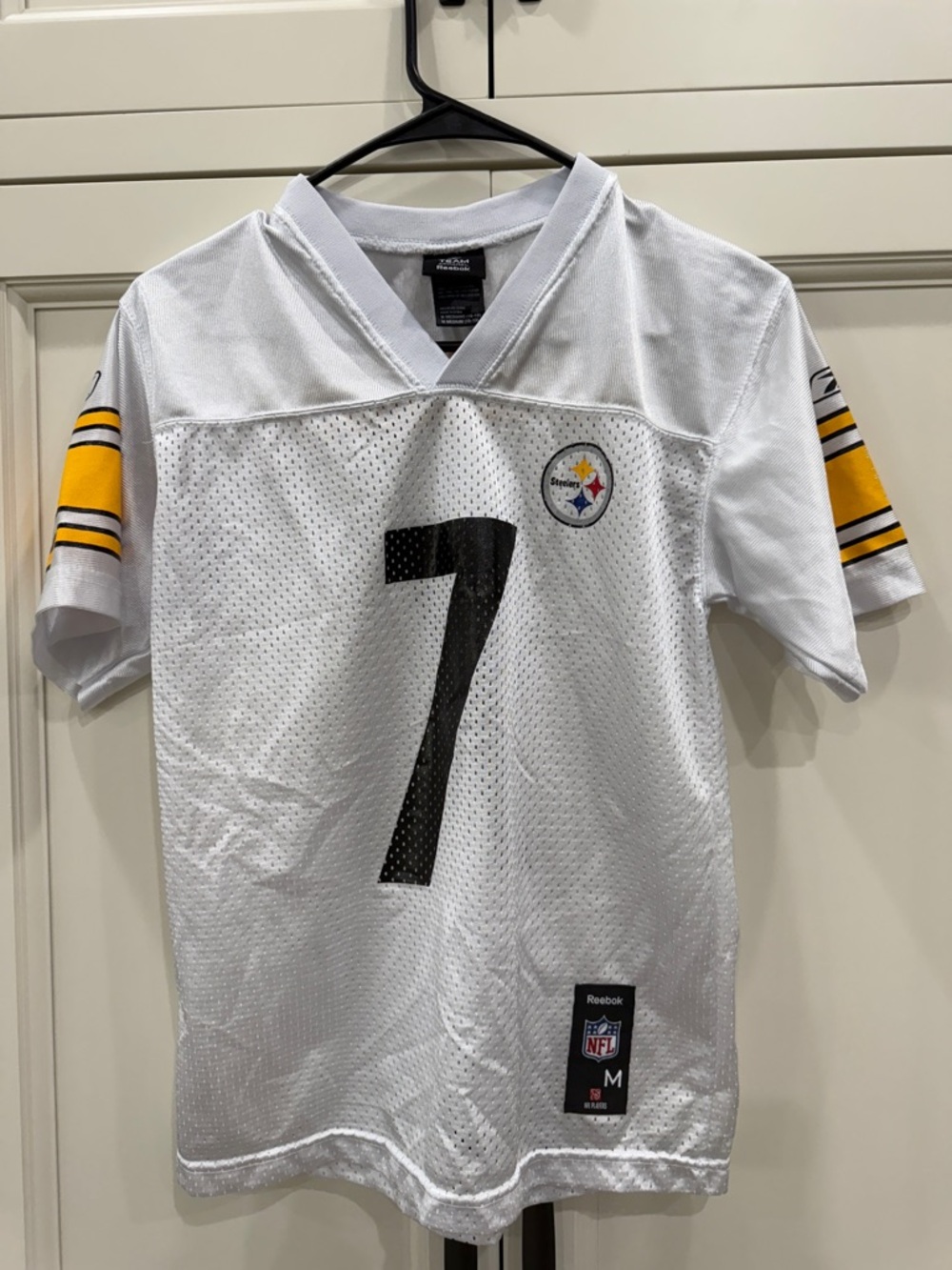 Reebok Pittsburgh Steelers #7 Roethlisberger Jersey YOUTH Size Medium 10-12.